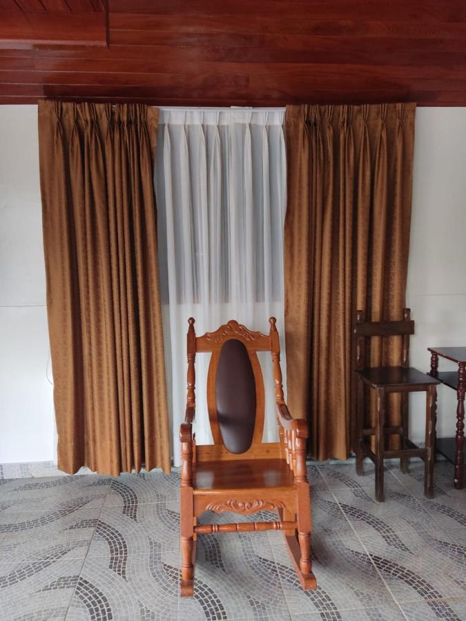 Suzet House Guest House อ็อกซาปามปา ภายนอก รูปภาพ